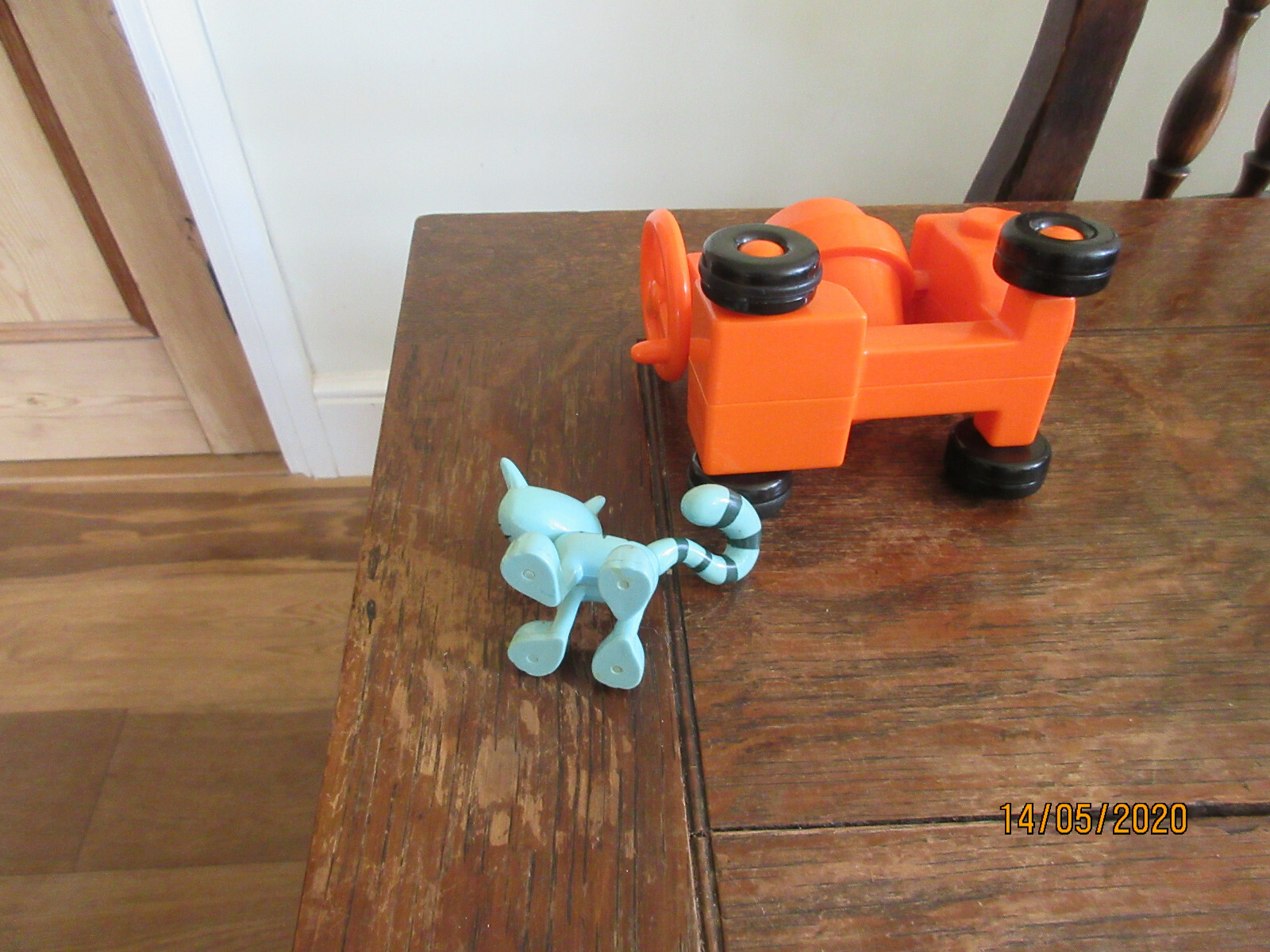 bob-the-builder-friend-helpful-friendly-orange-cement-mixer-dizzy-cat