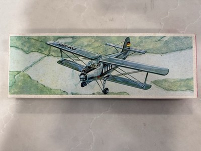FLUGZEUG MODELLBAUKASTEN AIRPLANE AN-2 GERMAN DEMOCRATIC REPUBLIC -FREE SHIPPING