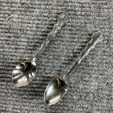 Oneida Deluxe Stainless Spoons Set of 2 Fluted Sugar Shell Serving Spoon