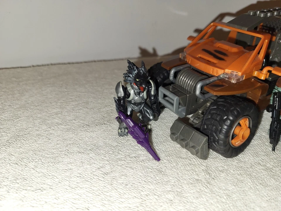 Halo Mega Bloks UNSC Spade vs Skirmisher Set 96981 Near Complete All Figures  - Image 4 of 4