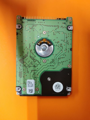 Hitachi Travelstar 60GB 5400RPM IDE HDD - Picture 2 of 4