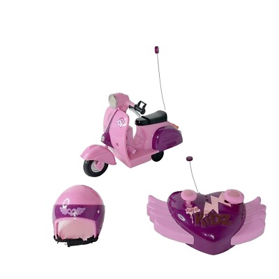Bratz Kidz Toy Motor Scooter Moped, Remote & Helmet Rare NOT Working Brats Kids
