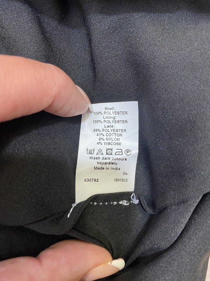 Women’s River Island Black Lace Mini Skirt Size 10 Elastic Waistband