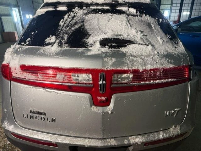 Compresor de aire acondicionado usado se adapta a: Lincoln MKT Grado A 2010 Foto 4 de 4