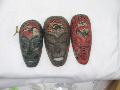 Vintage Set of 3 Carved Wood Painted Wall Hanging Indonesian Masks  display picture 1