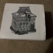 Dept 56 Beard Barber Shop North Pole Series Christmas Village Accessory Retired