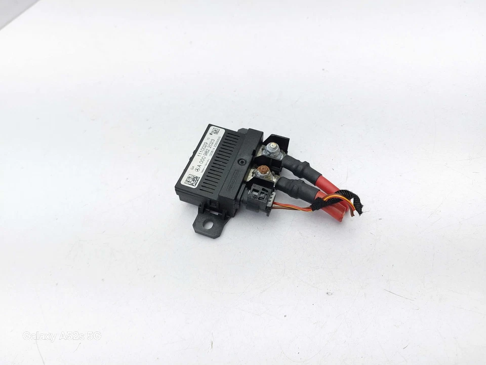 MERCEDES BENZ A CLASS W176 2.1 DIESEL BATTERY RELAY MODULE UNIT A0009822023 2014 - Image 3 of 4
