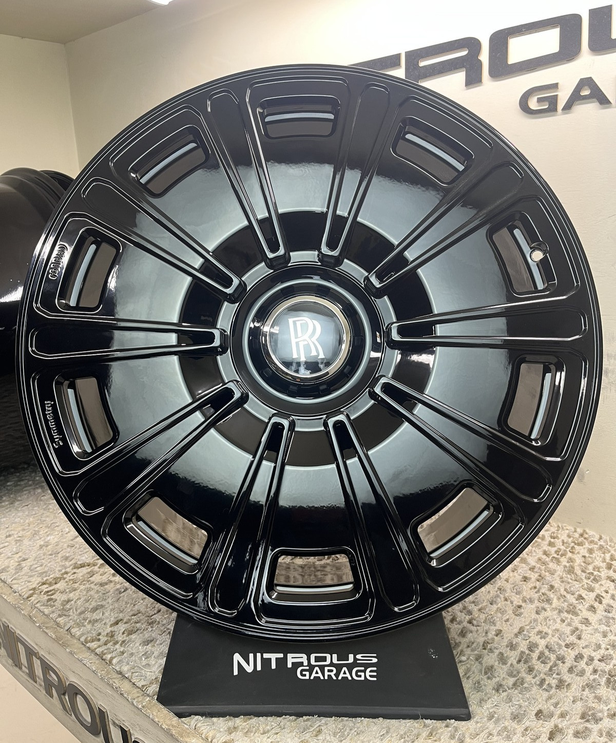 24" NG Forged Rolls Royce Cullinan Full Face Wheels W/ RR floater caps Black 52A
