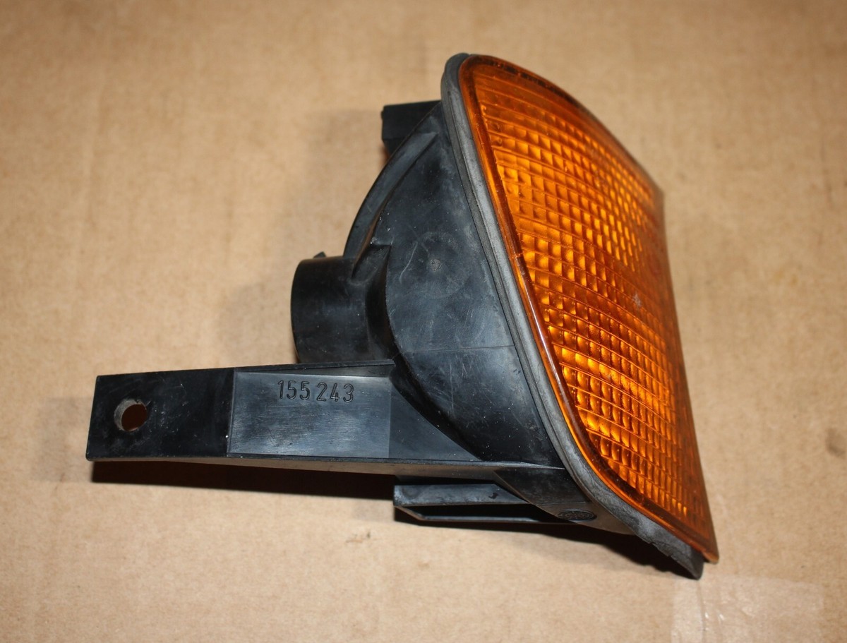 GENUINE ORIGINAL BMW E34 TURN INDICATOR SIGNAL LIGHT AMBER LEFT