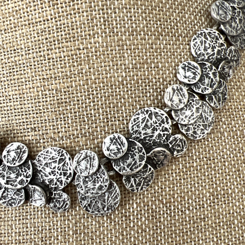 TURKISH SILVER PLATED ZINC HAND HAMMERED COIN MODERNIST ABSTRACT NECKLACE 22" - Bild 2 von 13
