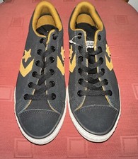 Image of All Star Converse unisex Shoes Size 3