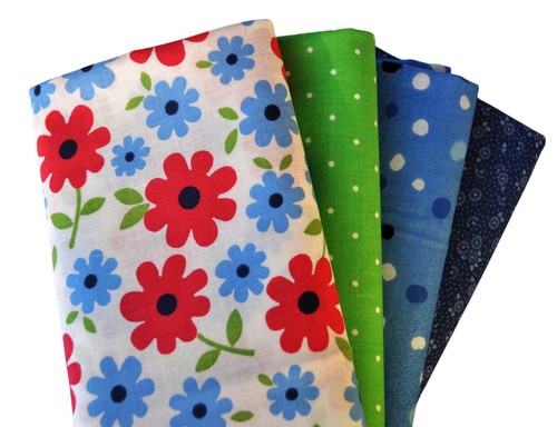 Lollipop Floral Red 4 Fat Quarters Bundle, 100% cotton, 1 yard total - Picture 2 of 2