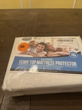 Twin Size Mattress Protector Waterproof NIP