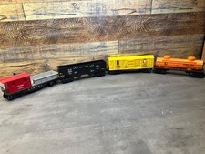 Vintage Lionel O Gauge Train Set w/ 6465 Tank Car Freight Cars Lot