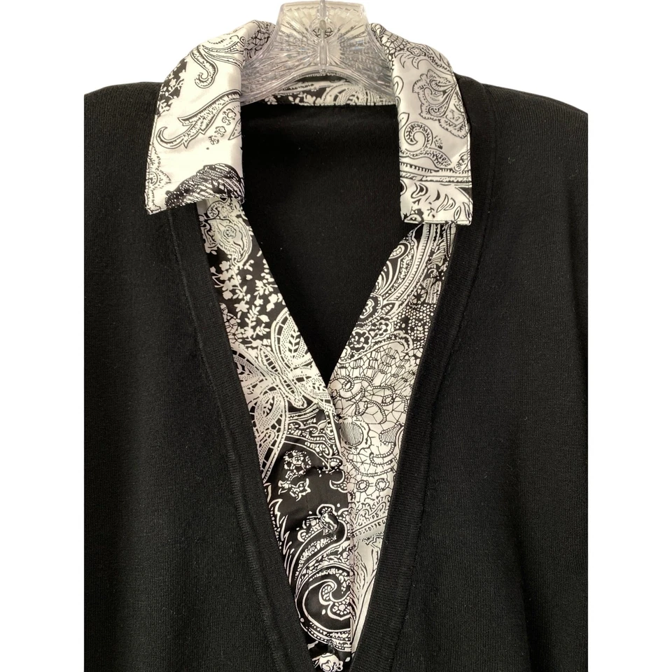 Suéter Top Essentials by Milano Capas 2 en 1 Botones Floral Paisley Talla L  Foto 2 de 4