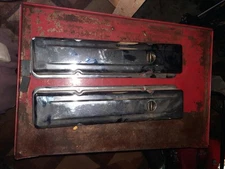 Moroso 68405 SBC (Small Block Chevy) chrome valve covers.