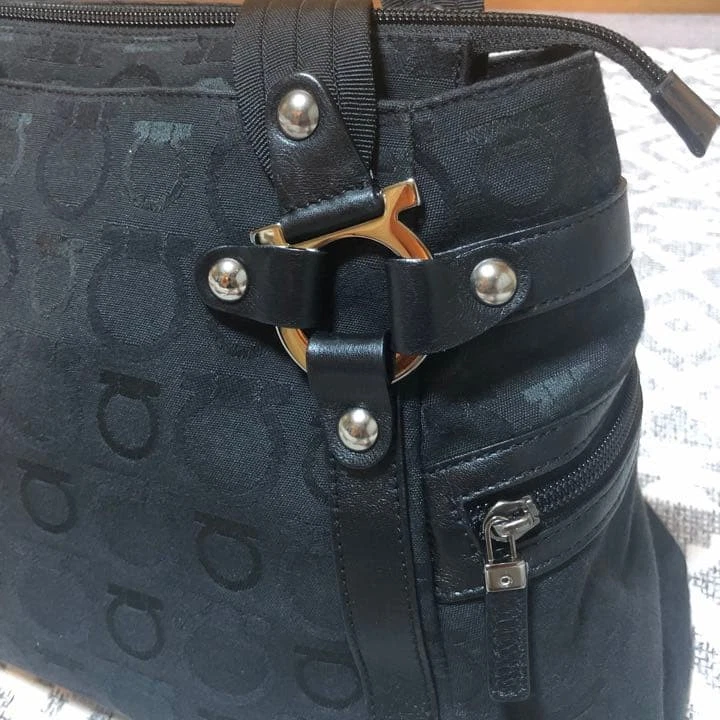 Bolsa tote Salvatore Ferragamo de lona autêntica preta feminina Itália 126512 - Imagem 2 de 4