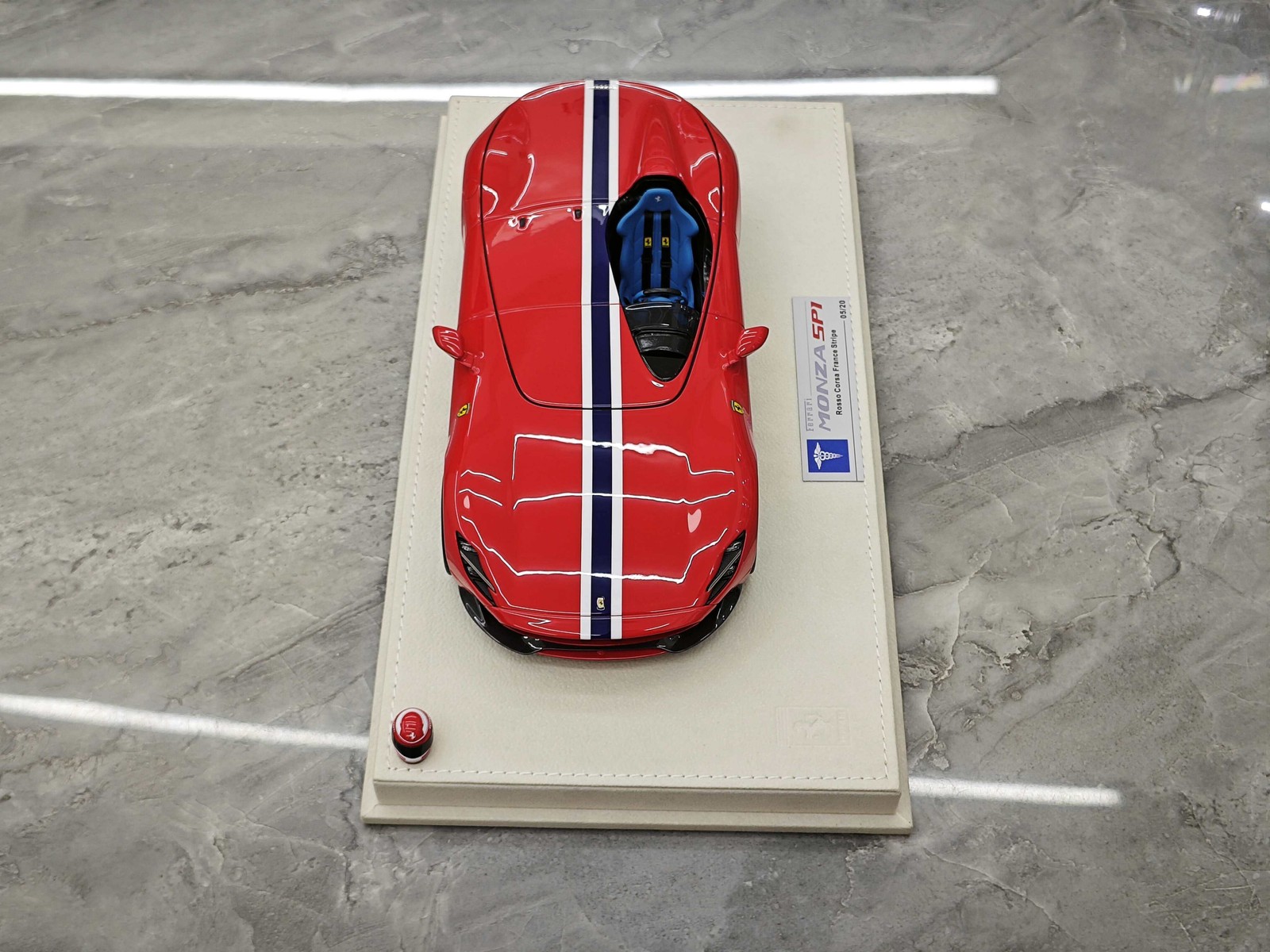 HERMES COLLEGION Monza SP1 Resin Car Model 1:18  thumbnail 7