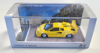 Finclassically Lamborghini Countach LP 5000 QV #134/799 In Yellow