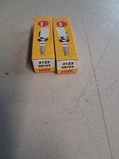 Ngk Spark Plugs Lot Of 2 Nos Dr7es Stock 3123