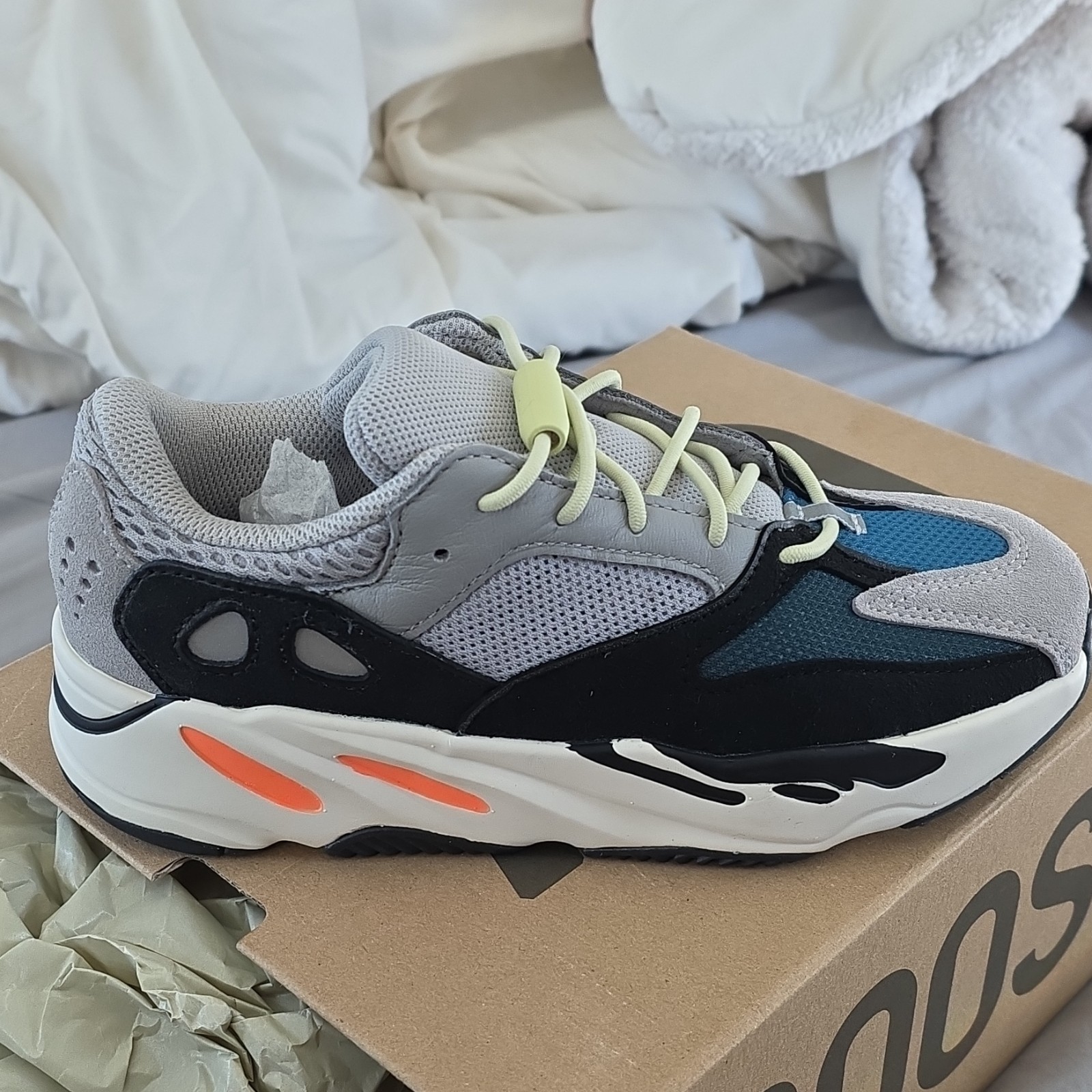 adidas Yeezy Boost 700 V1 Kids Sneaker Gray Black Blue White US 2 FU9005 thumbnail 2