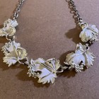 #3 VTG  Sarah Coventry Grape Leaf White Enamel Floral Link Silver Tone Adj Retro — photo 2