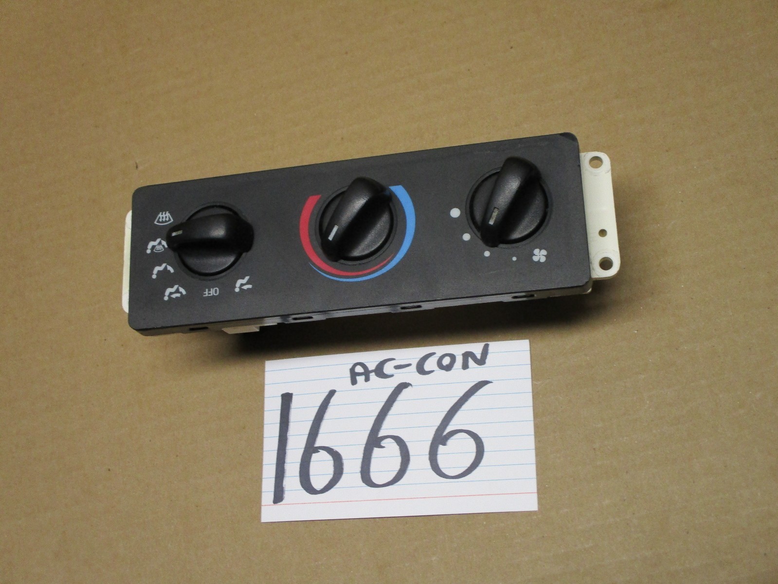 99 00 01 02 03 04 Ford F-250 AC and Heater Control Used Stock #1666-AC 