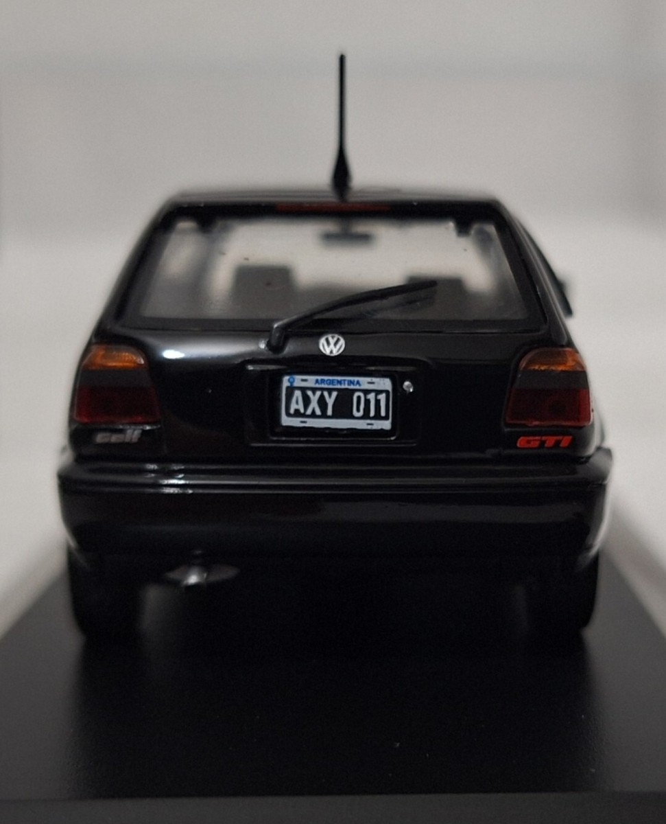 VW Volkswagen Golf III 3 GTI Black 1996 1:43 IXO No Minichamps