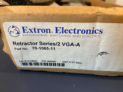 Extron Retractor Series 2 VGA -A  70-1065-11