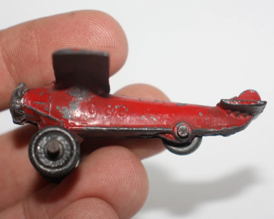 Slush Mold Airplane US Air Force #32 Red Vtg Metal Toy 2.5" missing prop READ - Image 4 of 4