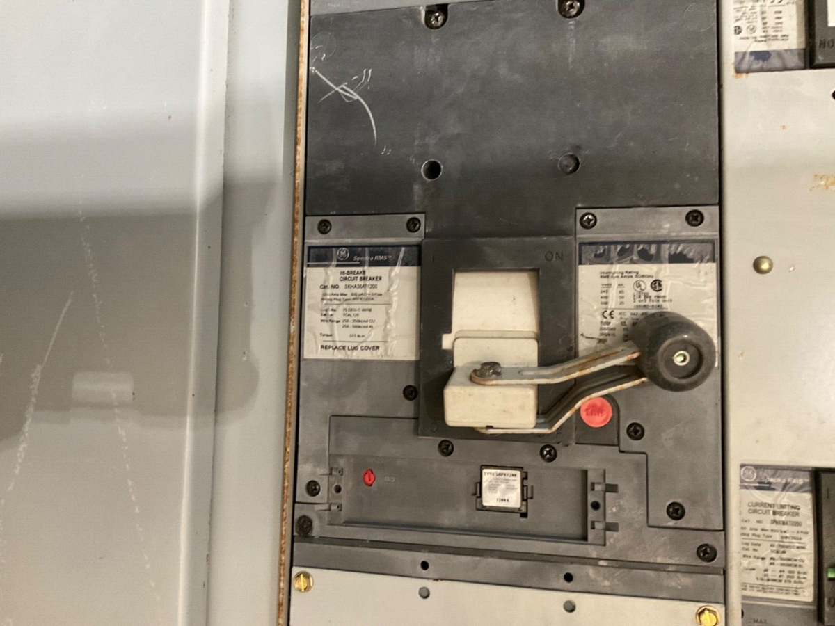 GE Spectra 252B1930P3 Switch Board 1200 Amp 240V 1 phase 3