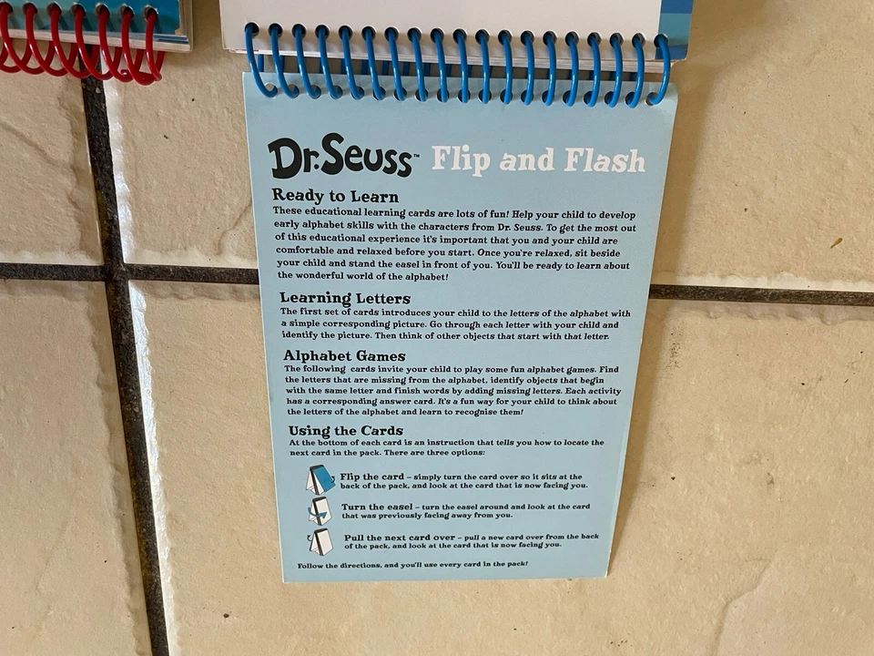 Dr Seuss Flip & Flash Card Book X3 ABC Alphabet 123 Numbers & Colours wipe clean - Image 3 of 4