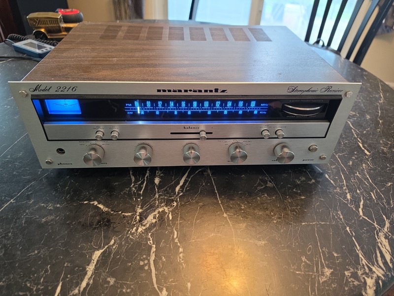 Marantz Stereophonic Receiver Model 2216 Recently Serviced Re-cap