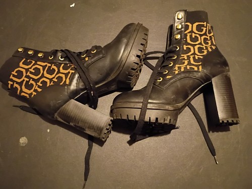 Women’s Guess Block Heel Knit Logo Lace Up Boots Size 8.5