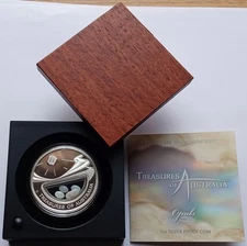 2008 Treasures of Australia Opals 1 oz Silver Proof Coin Set w/ Opals in Locket
