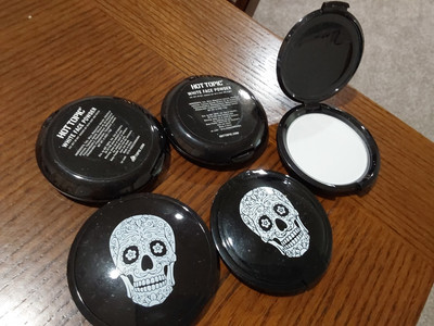 LOT/5 FL SZ Hot Topic White Face Powder Makeup Kit Face Paint Use Wet Or Dry NEW
