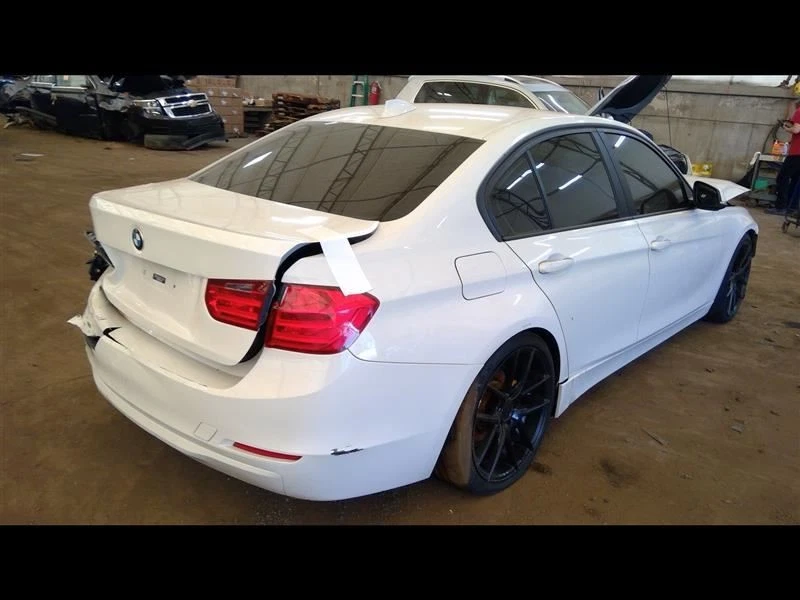 Pinza de conductor trasera con paquete de freno deportivo M para BMW 320i 4453424 12-15 Foto 2 de 4