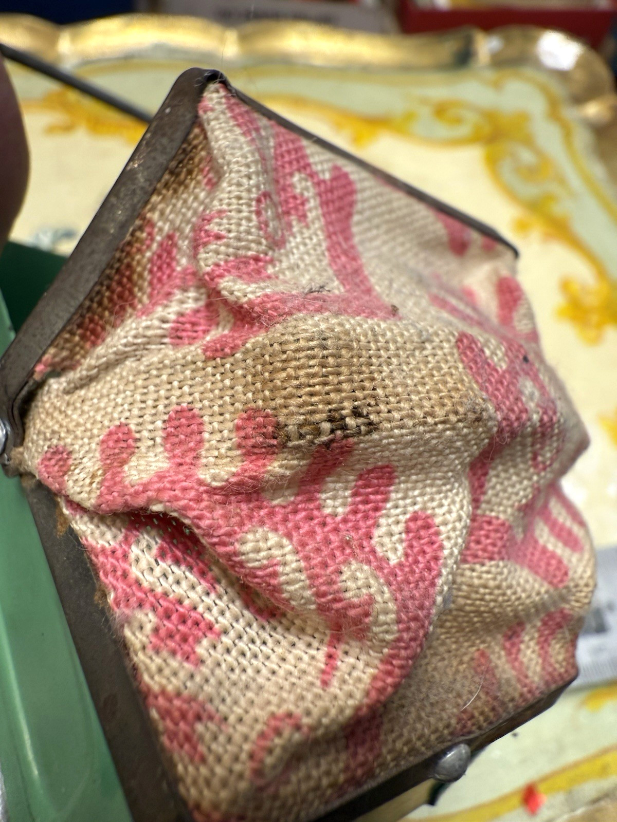 ANTIQUE VINTAGE OLD TIN PAINTED DOLLHOUSE  PRAM BUGGY COACH W BABY DOLL JAPAN