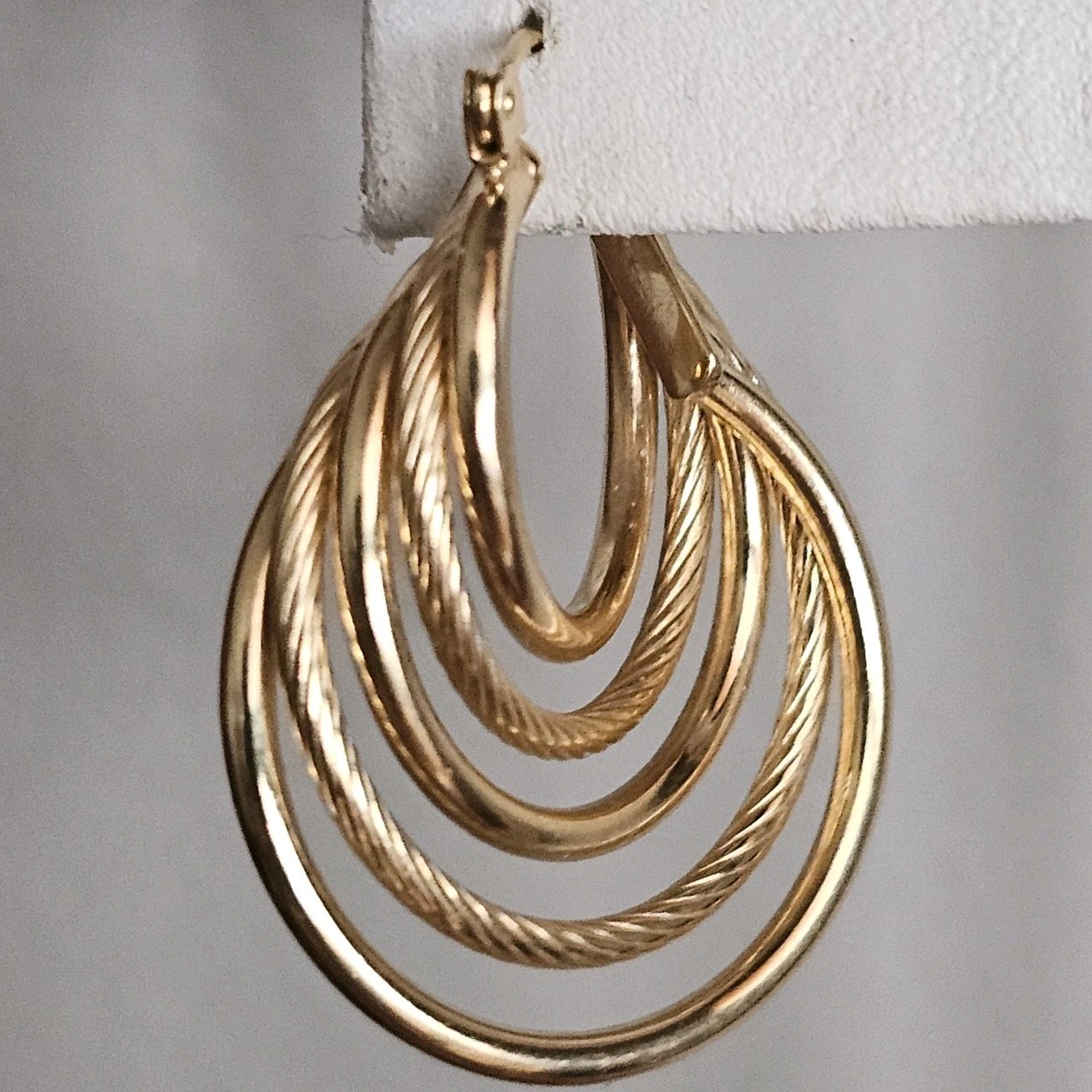 14K Solid Yellow Gold Multi-Layer Hoop Earrings E… - image 3