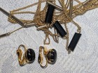 VINTAGE 22" GOLD TONE TRI STRAND NECKLACE BLACK BEADS & CLIP EARRINGS SET — photo 1