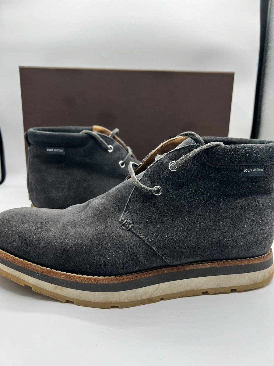 Louis Vuitton - Suede White Sole Lace Up Chukka Boots - Navy Blue