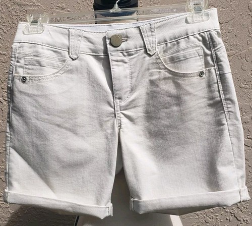 Democracy Ab Solution Denim Shorts Women's Size 4 Beige Cream Ivory 6" Mid Rise