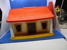 Vintage 1974 Romper Room Hasbro WEEBLES WEST Corral Ranch House