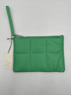 NEW A New Day Large Quilted Faux Leather Wristlet Zip Pouch Clutch Green