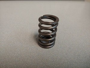 EXCELLENT USED ORIGINAL GENUINE PORSCHE 356B 356C 356SC 912 VALVE SPRING