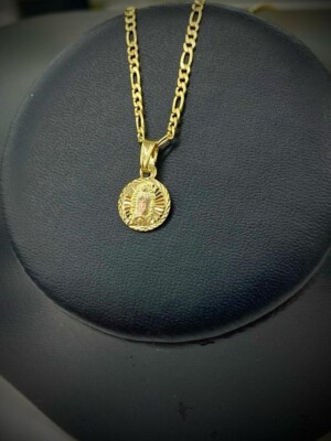 Medalla de la Virgen de Guadalupe Virgin Mary Necklace Figaro