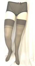 1 Pair Vintage 70s Nylon Stockings Size 8 1/2 xs by Treadwell Hanes