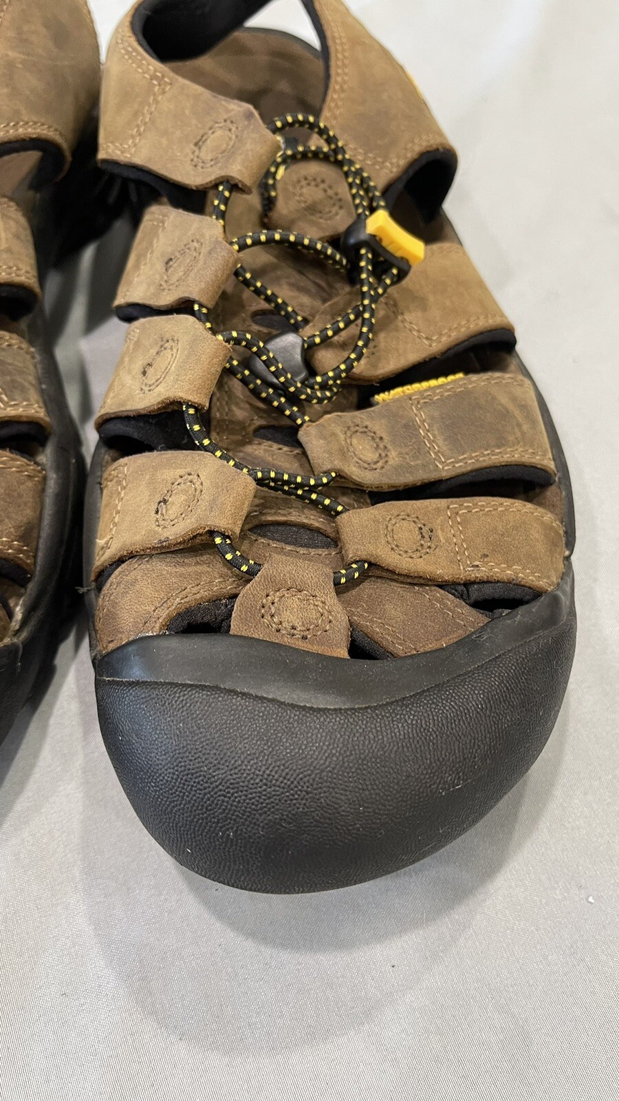 Sandali sportivi da uomo Keen in pelle taglia 12