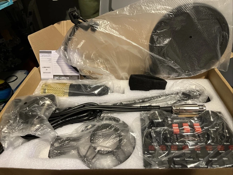 Professional Podcast Equipment Bundle - Sound Card - Recording & Broadcasting - Image 3 of 3