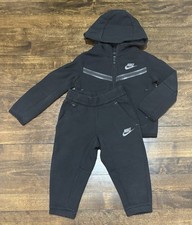 Nike Kids Boys/Girls Black Tech Fleece Set 1-2T Excellent Used Condition